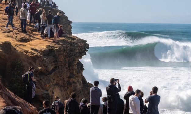Conheça Nazaré em Portugal