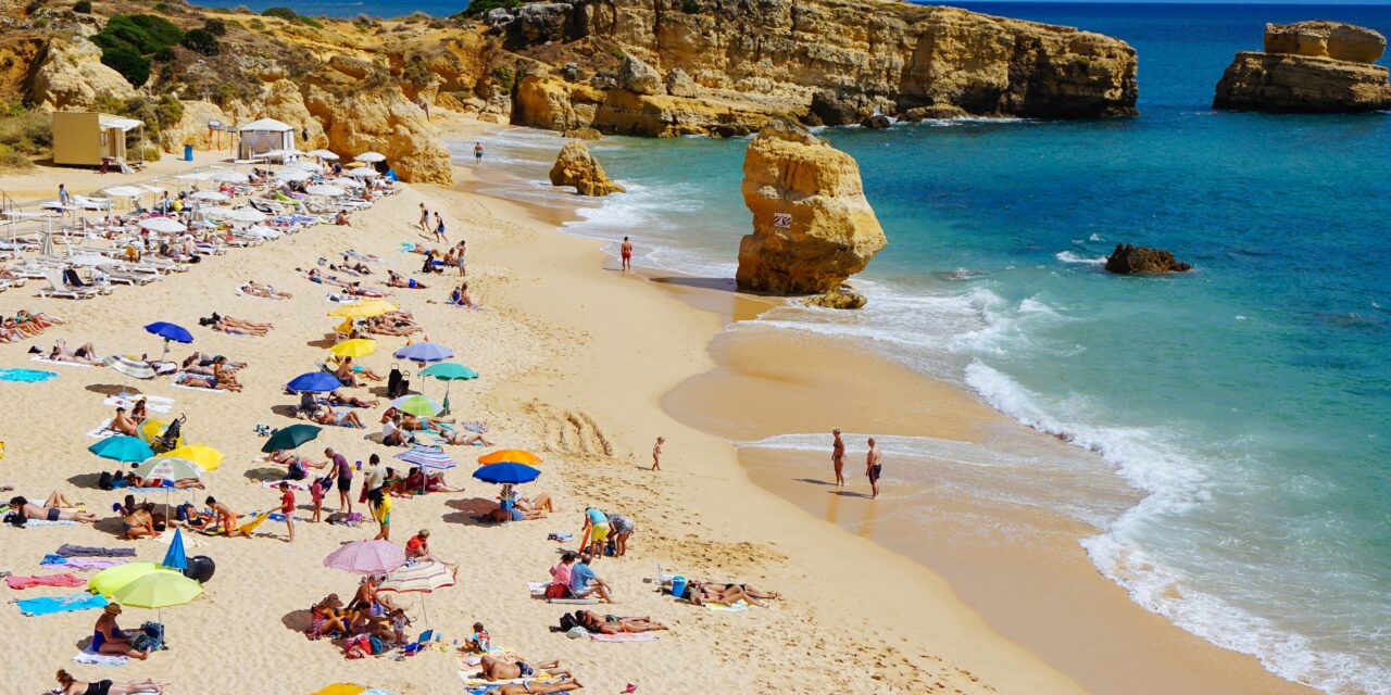 Conheça agora as praias mais cristalinas de Portugal