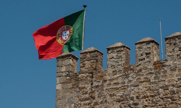 Portugal Adota Medidas para Acelerar Entrada de Imigrantes: Como Conseguir Permissão de Trabalho de Forma Legal