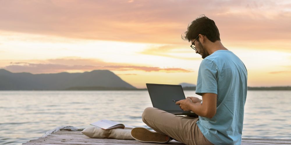 Nômades digitais: o que são, como se tornar um e por que Portugal é um destino ideal